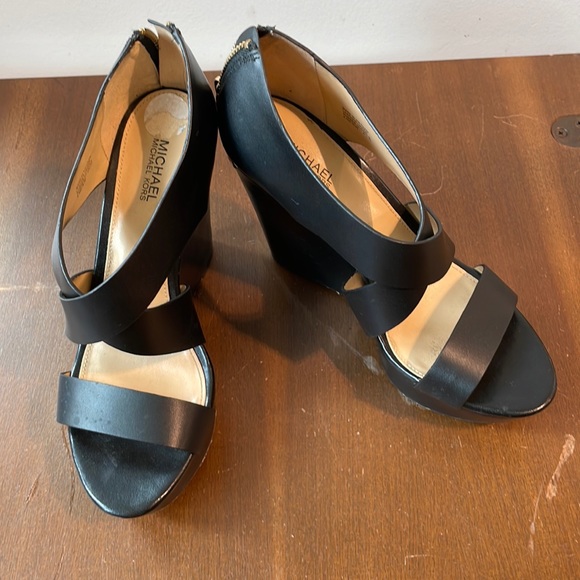 Michael Kors Black Wedges - Picture 1 of 4